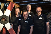 Gruppenfoto mit unseren neuen Poloshirts bei eisiger Klte.