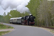 52 8154 kommt mit dem Sonderzug aus Leipzig